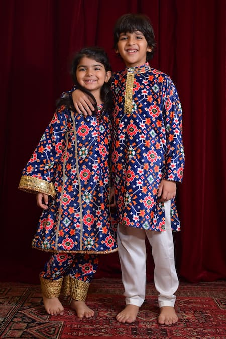 Buy_The Plum Bum_Blue Velvet Mirrors Floral Mosaic Print Kurta With Salwar _Online_at_Aza_Fashions