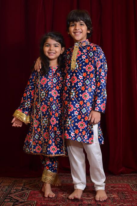 Shop_The Plum Bum_Blue Velvet Mirrors Floral Mosaic Print Kurta With Salwar _Online_at_Aza_Fashions