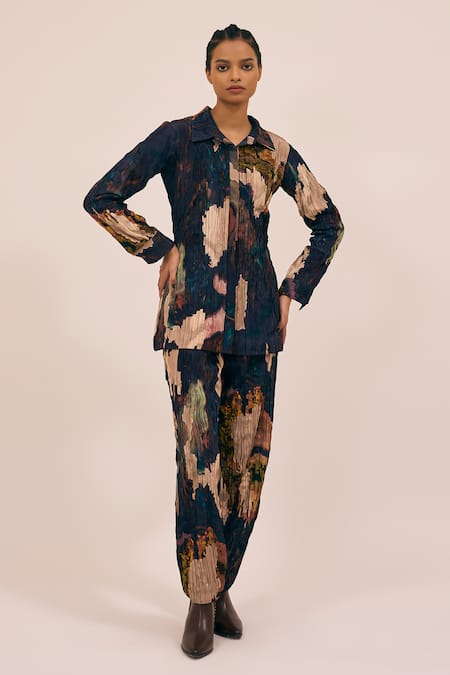 AMKA Hunch Pleated Abstract Print Shirt & Pant Set 