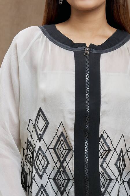 Shop Varsha Wadhwa White Embroidery, Applique Round Neck Sheer Jacket Online at Aza Fashions Shop_Varsha Wadhwa_White Embroidery, Applique Round Neck Sheer Jacket _Online_at_Aza_Fashions