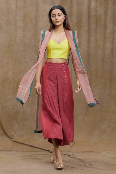 Buy Ezra Purple Chiffon Shawl Neck Semi Sheer Sleeveless Jacket Online at Aza Fashions Buy_Ezra_Purple Chiffon Shawl Neck Semi Sheer Sleeveless Jacket _Online_at_Aza_Fashions