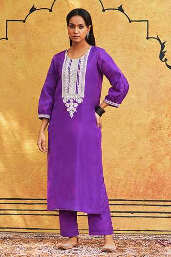 Weaver Story_Purple Silk, Georgette Embroidery Round Neck Tilla Hand Kurta Set _Online_at_Aza_Fashions
