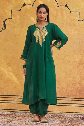 Weaver Story_Green Silk, Georgette Embroidery Split V-neck Tilla Kurta Set _Online_at_Aza_Fashions