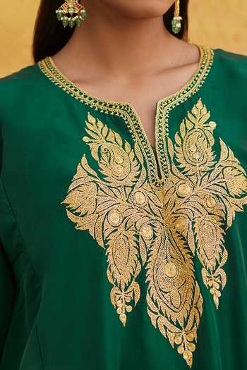 Weaver Story_Green Silk, Georgette Embroidery Split V-neck Tilla Kurta Set _at_Aza_Fashions