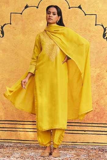 Buy_Weaver Story_Yellow Silk, Georgette Embroidery Asymmetric Floral Tilla Hand Kurta Set _Online_at_Aza_Fashions