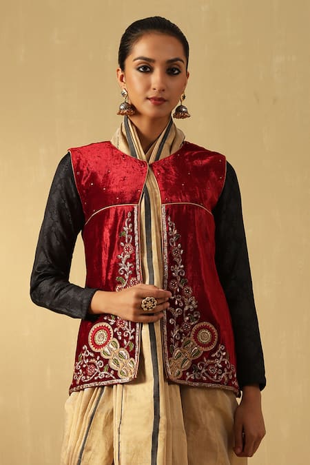 Weaver Story Floral Zardozi Hand Embroidered Jacket 