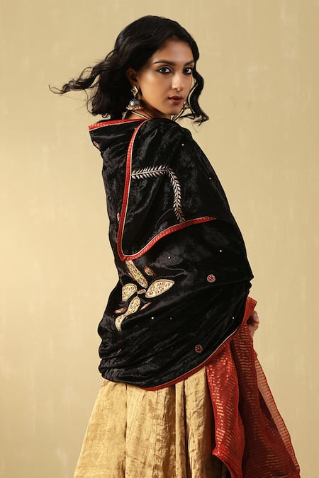 Weaver Story_Black Velvet Hand Embroidered Floral Doshala _Online_at_Aza_Fashions