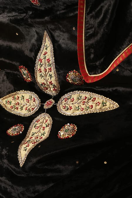 Buy_Weaver Story_Black Velvet Hand Embroidered Floral Doshala _Online_at_Aza_Fashions