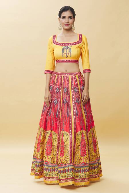 Buy_Samyukta Singhania_Yellow Georgette, Lycra, Silk Mirrors Round Neck Mughal Garden Print Lehenga Set_Online_at_Aza_Fashions