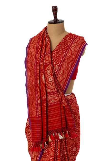 Shop Paaprika Red Cotton, Silk Paisley Handwoven Jamdani Saree With Unstitched Blouse Piece at Aza Fashions Shop_Paaprika_Red Cotton, Silk Paisley Handwoven Jamdani Saree With Unstitched Blouse Piece_at_Aza_Fashions