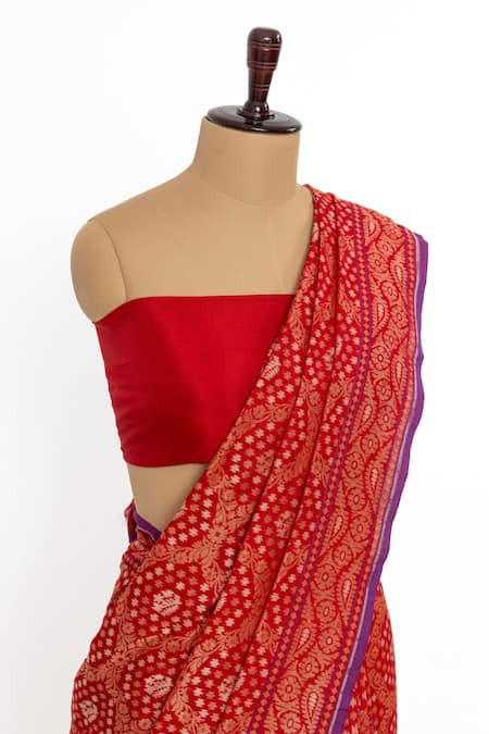 Buy Paaprika Red Cotton, Silk Paisley Handwoven Jamdani Saree With Unstitched Blouse Piece Online at Aza Fashions Buy_Paaprika_Red Cotton, Silk Paisley Handwoven Jamdani Saree With Unstitched Blouse Piece_Online_at_Aza_Fashions
