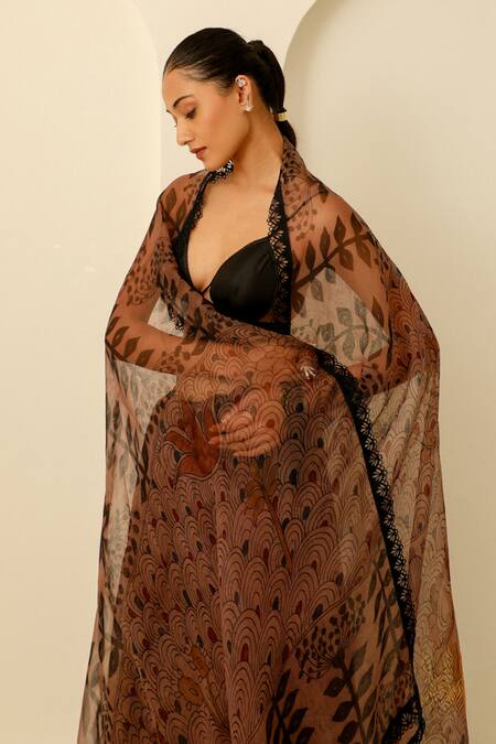 Paaprika_Brown Organza Flora Stream Kalamkari Saree With Unstitched Blouse Piece_at_Aza_Fashions
