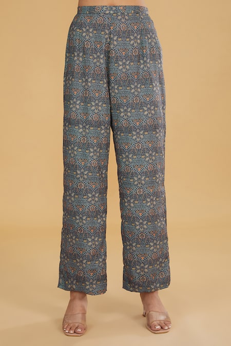 Rabani & Rakha_Grey Crepe, Georgette Sequins, Embroidery Collared Embellished Kurta And Pant Set _Online_at_Aza_Fashions