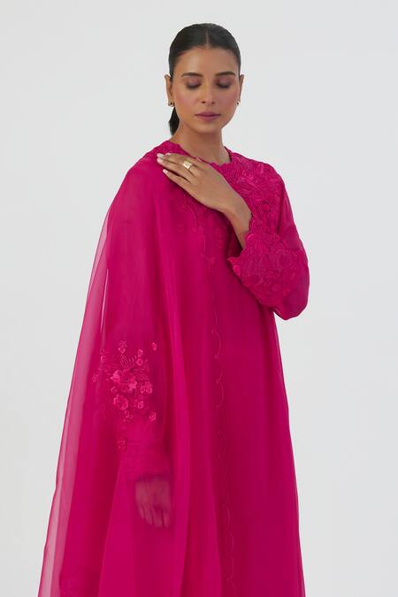 Buy Lajjoo C Pink Organza Embroidery Floret Nira Dupatta Online at Aza Fashions Buy_Lajjoo C_Pink Organza Embroidery Floret Nira Dupatta _Online_at_Aza_Fashions