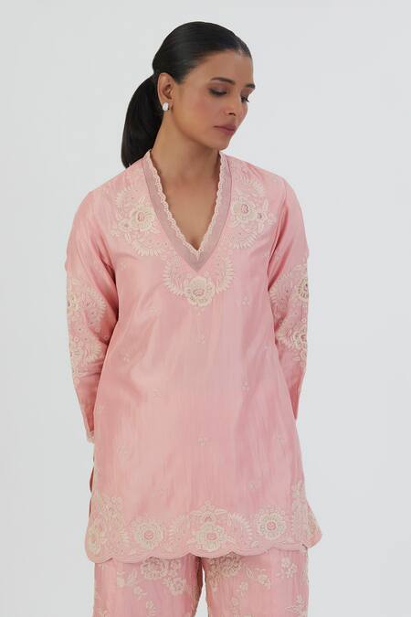 Buy_Lajjoo C_Pink Silk Embroidered Thread V Neck Seerat Kurta And Pant Set _Online_at_Aza_Fashions