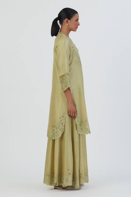 Lajjoo C Green Silk Embroidered Thread V Neck Isha Kurta And Sharara Set Online at Aza Fashions Lajjoo C_Green Silk Embroidered Thread V Neck Isha Kurta And Sharara Set _Online_at_Aza_Fashions