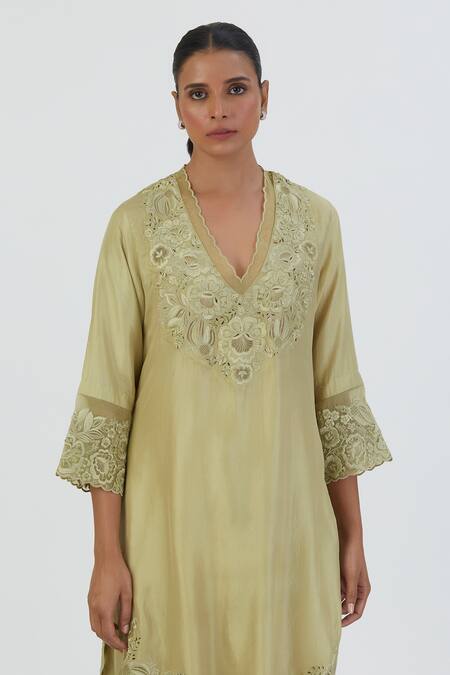 Shop Lajjoo C Green Silk Embroidered Thread V Neck Isha Kurta And Sharara Set Online at Aza Fashions Shop_Lajjoo C_Green Silk Embroidered Thread V Neck Isha Kurta And Sharara Set _Online_at_Aza_Fashions