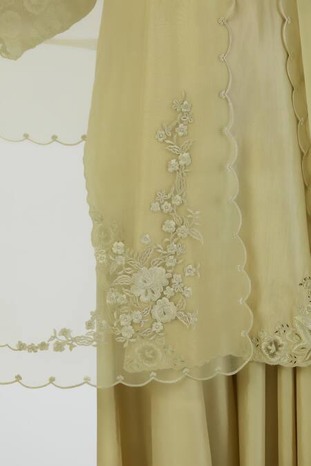 Lajjoo C_Green Organza Embroidered Thread Nira Work Dupatta _Online_at_Aza_Fashions