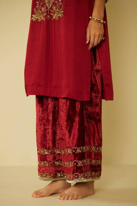 Shop Sarang Kaur Red Satin, Silk, Velvet Embroidery V-neck Arya Kurta And Pant Set Online at Aza Fashions Shop_Sarang Kaur_Red Satin, Silk, Velvet Embroidery V-neck Arya Kurta And Pant Set _Online_at_Aza_Fashions