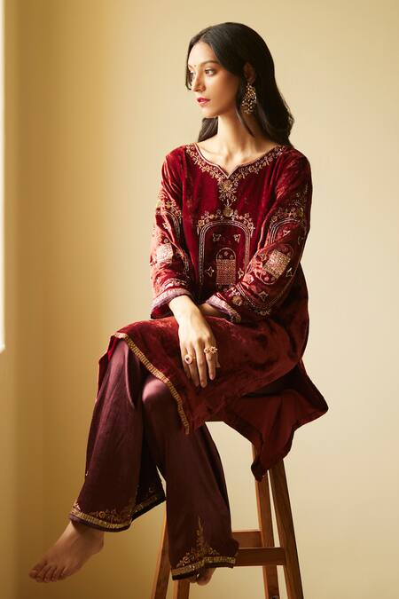 Sarang Kaur Red Velvet, Silk Embroidery Split V-neck Dareecha Hand Kurta And Pant Set at Aza Fashions Sarang Kaur_Red Velvet, Silk Embroidery Split V-neck Dareecha Hand Kurta And Pant Set _at_Aza_Fashions