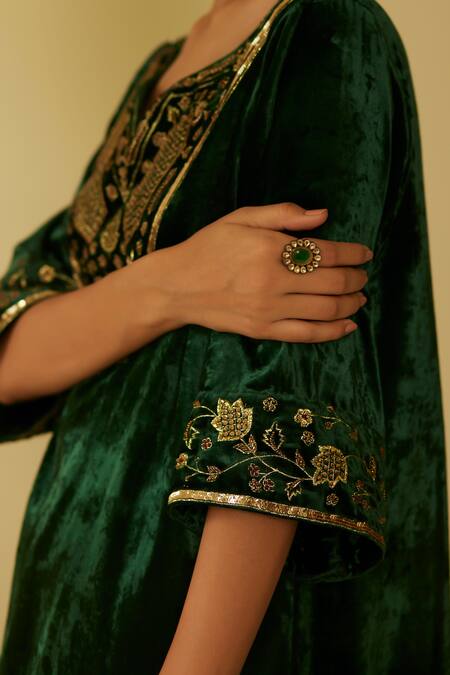 Buy Sarang Kaur Green Velvet, Muslin, Silk Embroidery Split V-neck Meera Hand Kurta And Pant Set Buy_Sarang Kaur_Green Velvet, Muslin, Silk Embroidery Split V-neck Meera Hand Kurta And Pant Set