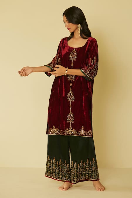 Sarang Kaur Bageecha Hand Embroidered Kurta & Pant Set 