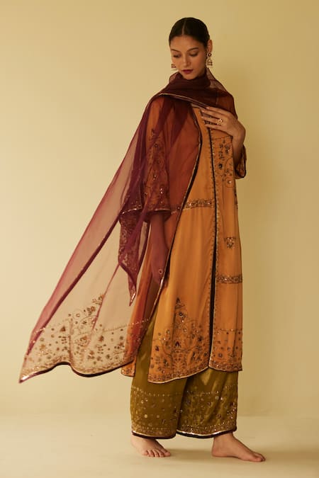 Buy_Sarang Kaur_Purple Organza, Silk Embroidery Farida Hand Dupatta _Online_at_Aza_Fashions