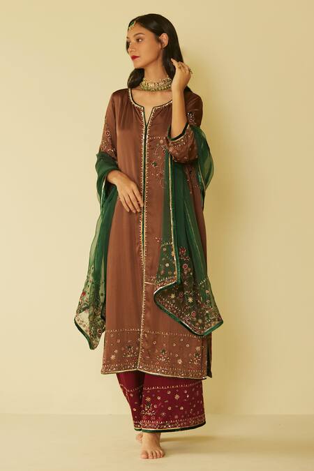 Sarang Kaur_Green Organza, Silk Embroidery Farida Dupatta _Online_at_Aza_Fashions
