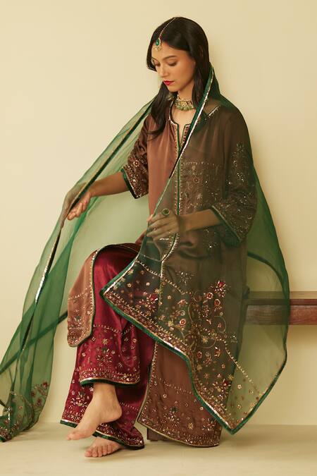 Buy_Sarang Kaur_Green Organza, Silk Embroidery Farida Dupatta _Online_at_Aza_Fashions