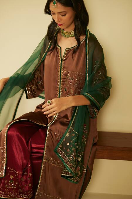 Shop_Sarang Kaur_Green Organza, Silk Embroidery Farida Dupatta _Online_at_Aza_Fashions