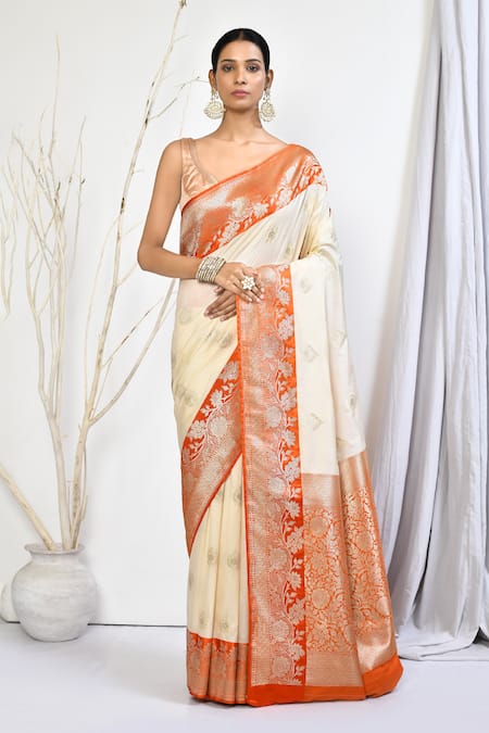 Nazaakat by Samara Singh Off White Banarasi Silk Woven Floral Pattern Saree With Running Blouse Fabric