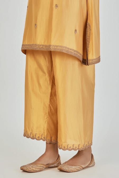 Lajjoo C Yellow Silk Embroidered Marodi Round Indrani Floral Kurta With Pant at Aza Fashions Lajjoo C_Yellow Silk Embroidered Marodi Round Indrani Floral Kurta With Pant _at_Aza_Fashions
