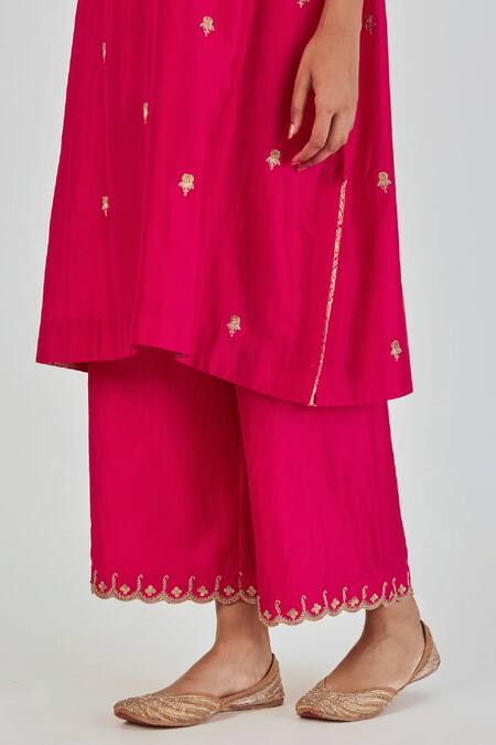 Shop Lajjoo C Red Silk Embroidered Marodi Round Indrani Sequin Embellished Kurta With Pant Online at Aza Fashions Shop_Lajjoo C_Red Silk Embroidered Marodi Round Indrani Sequin Embellished Kurta With Pant _Online_at_Aza_Fashions