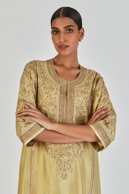 Buy Lajjoo C Green Silk Embroidery Marodi U Neck Ronak Paisley Vine Kurta With Palazzo Online at Aza Fashions Buy_Lajjoo C_Green Silk Embroidery Marodi U Neck Ronak Paisley Vine Kurta With Palazzo _Online_at_Aza_Fashions
