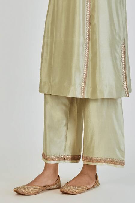 Lajjoo C Green Silk Embroidery Marodi U Neck Ronak Bloom Vine Kurta With Palazzo Online at Aza Fashions Lajjoo C_Green Silk Embroidery Marodi U Neck Ronak Bloom Vine Kurta With Palazzo _Online_at_Aza_Fashions