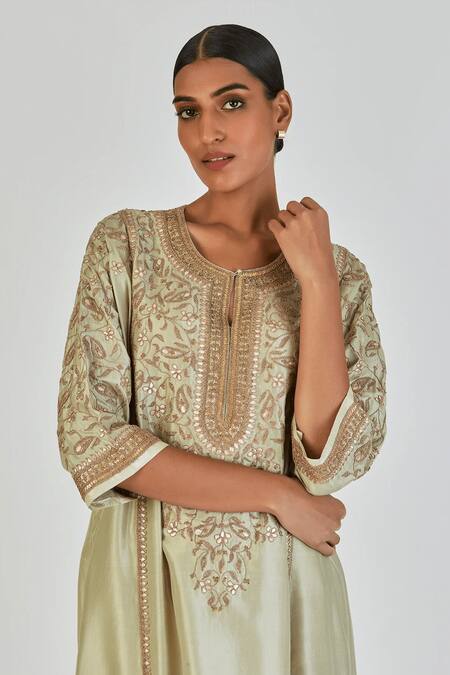 Buy Lajjoo C Green Silk Embroidery Marodi U Neck Ronak Bloom Vine Kurta With Palazzo Online at Aza Fashions Buy_Lajjoo C_Green Silk Embroidery Marodi U Neck Ronak Bloom Vine Kurta With Palazzo _Online_at_Aza_Fashions