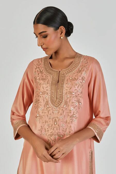 Lajjoo C Pink Silk Embroidery Marodi U Neck Lubena Blossom Vine Kurta With Palazzo Online at Aza Fashions Lajjoo C_Pink Silk Embroidery Marodi U Neck Lubena Blossom Vine Kurta With Palazzo _Online_at_Aza_Fashions