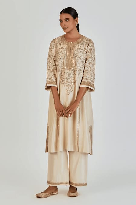 Lajjoo C Ivory Silk Embroidery Marodi U Neck Ronak Gullista Vine Kurta With Palazzo 
