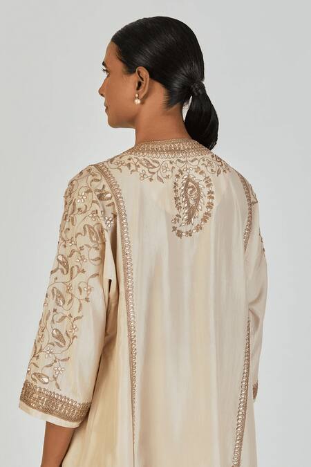Lajjoo C Ivory Silk Embroidery Marodi U Neck Ronak Gullista Vine Kurta With Palazzo Online at Aza Fashions Lajjoo C_Ivory Silk Embroidery Marodi U Neck Ronak Gullista Vine Kurta With Palazzo _Online_at_Aza_Fashions