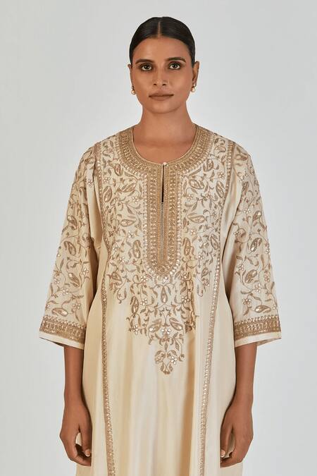 Buy Lajjoo C Ivory Silk Embroidery Marodi U Neck Ronak Gullista Vine Kurta With Palazzo Buy_Lajjoo C_Ivory Silk Embroidery Marodi U Neck Ronak Gullista Vine Kurta With Palazzo