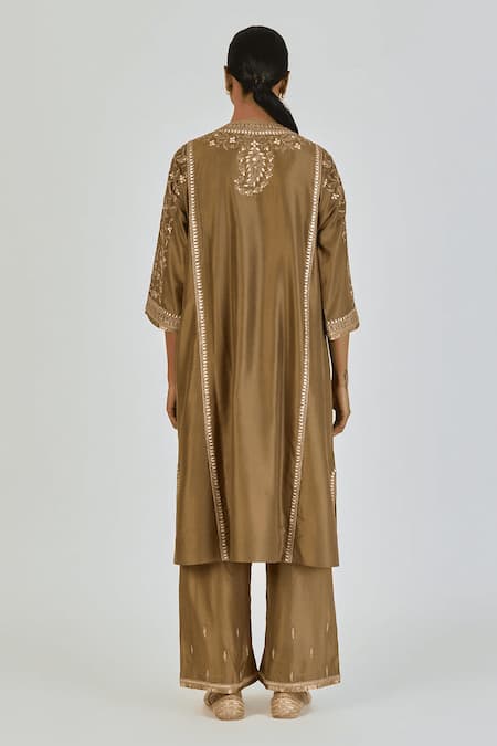 Shop Lajjoo C Green Silk Embroidery Marodi U Neck Ronak Bahar Vine Kurta With Palazzo at Aza Fashions Shop_Lajjoo C_Green Silk Embroidery Marodi U Neck Ronak Bahar Vine Kurta With Palazzo _at_Aza_Fashions