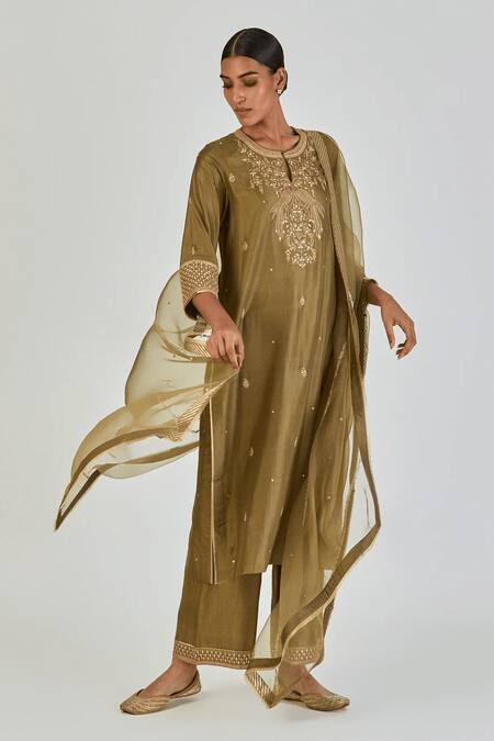 Lajjoo C_Green Silk Embroidery Marodi U Neck Nida Parakeet Kurta With Palazzo _at_Aza_Fashions