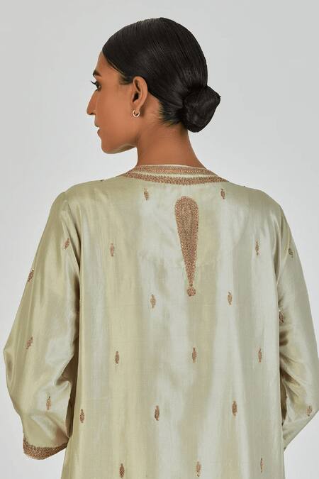 Buy_Lajjoo C_Green Silk Embroidery Marodi U Neck Shrisha Branchlet Vine Kurta With Palazzo _Online_at_Aza_Fashions