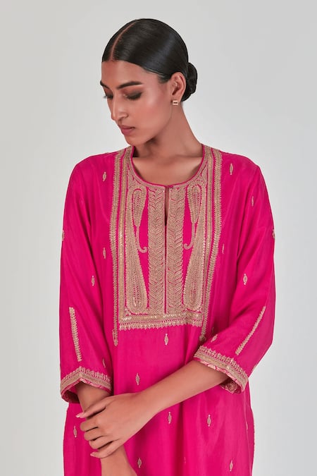 Lajjoo C_Pink Silk Embroidery Round Neck Shrisha Ornate Vine Kurta With Palazzo _at_Aza_Fashions