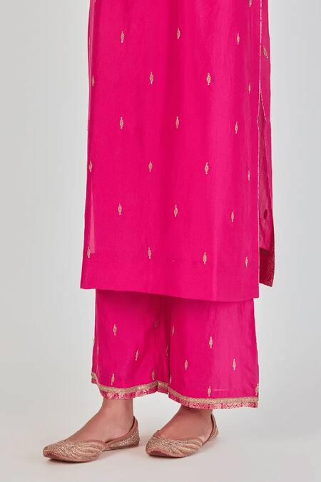 Buy_Lajjoo C_Pink Silk Embroidery Round Neck Shrisha Ornate Vine Kurta With Palazzo 