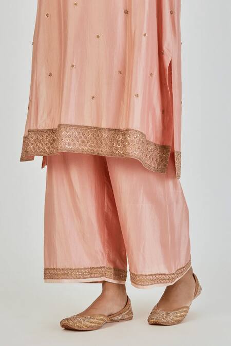Buy_Lajjoo C_Pink Silk Embroidery Marodi V Neck Barkha Paisley Gul Kurta With Palazzo 