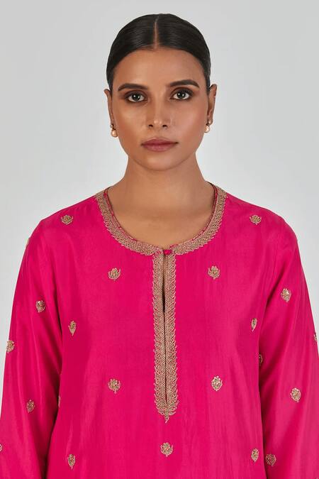 Buy_Lajjoo C_Pink Silk Embroidery Marodi Round Adiya Wildflora Kurta With Palazzo _Online_at_Aza_Fashions