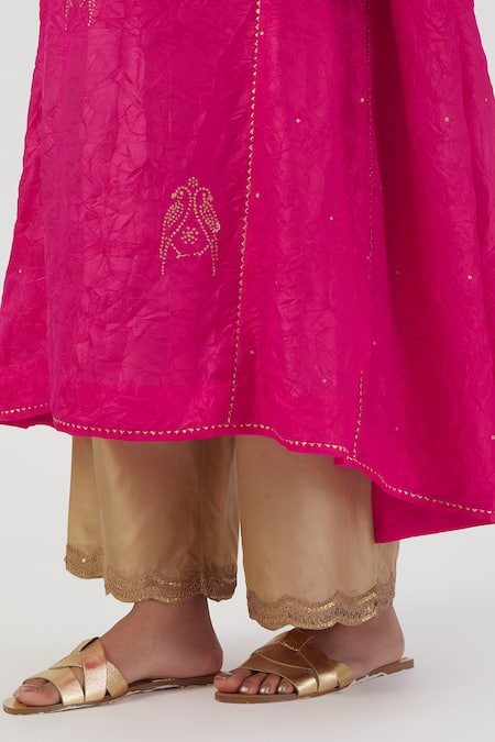 Lajjoo C Fuchsia Silk Embroidered Parrot Round Sujata Kurta And Pant Set at Aza Fashions Lajjoo C_Fuchsia Silk Embroidered Parrot Round Sujata Kurta And Pant Set _at_Aza_Fashions