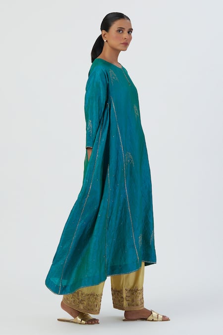 Lajjoo C_Blue Silk Embroidered Parrot Round Sujata Aari Kurta And Pant Set _Online_at_Aza_Fashions