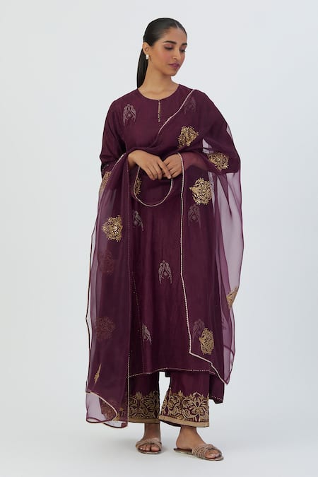 Buy_Lajjoo C_Wine Silk Embroidered Parrot Round Sujata Kurta And Pant Set _Online_at_Aza_Fashions